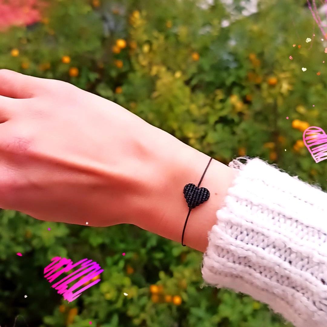 Βραχιόλι Καρδούλα Μακραμέ / Macrame Heart Bracelet