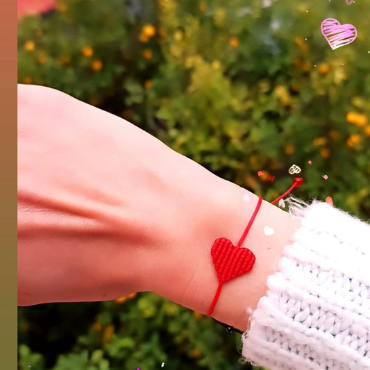 Βραχιόλι Καρδούλα Μακραμέ / Macrame Heart Bracelet